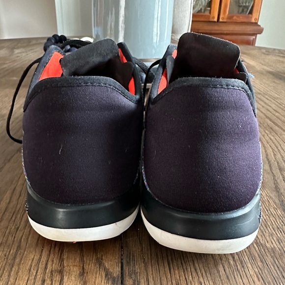 Nike Free Athletic Shoes - Picture 6 of 8